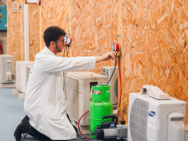 Bac Pro Installateur en Chauffage, Climatisation et Energies Renouvelables